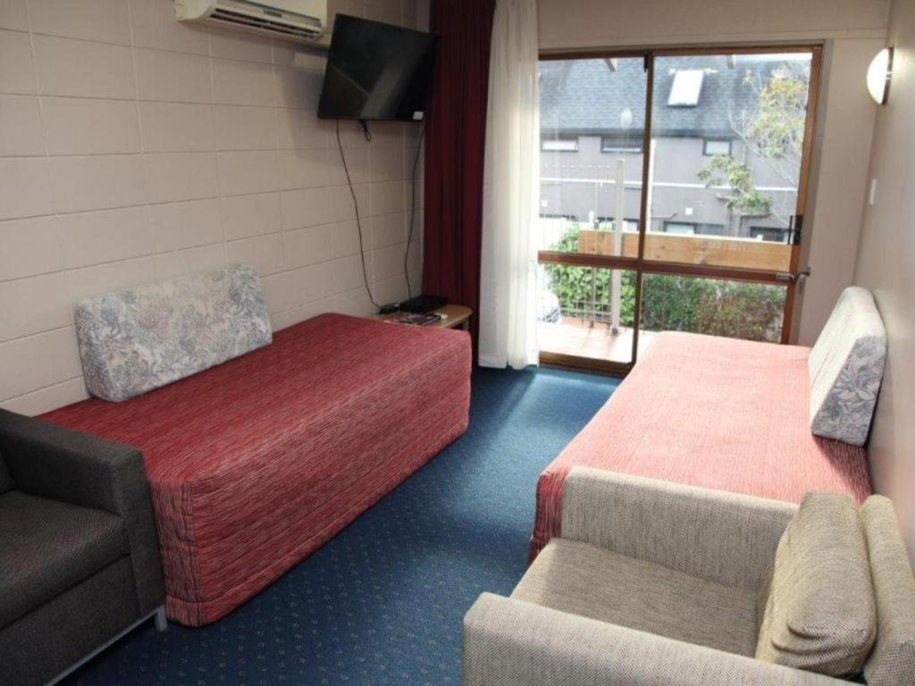 Motel Epsom 3*